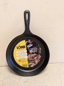 NEW LODGE 9 CAST IRON SKILLET