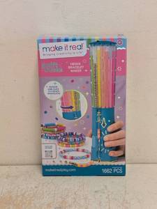 NEW MAKE IT REAL SWIFT CLICKS HEISHI BRACELET MAKER 1662PCS