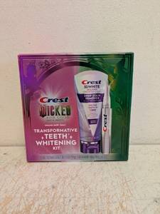 NEW CREST WICKED TRANSFORMATIVE TEETH WHITENING KIT