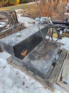 L Shape 150 Gallon Fuel Tank W12 Volt Pump