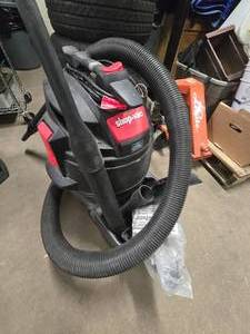Shop-Vac 14-Gallon WetDry Shop Vacuum, 5.5 Peak HP, 2.5 Inch Diameter x 7 Foot Hose, 20 Foot Cord