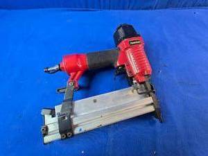 Coleman Powermate Pneumatic Combination NailerStapler
