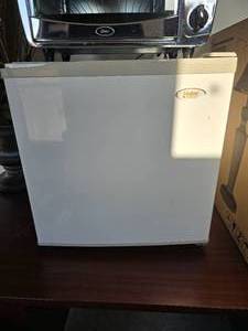 Small Dorm Room Refrigerator