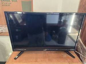 Small Flat Screen TV (Works)