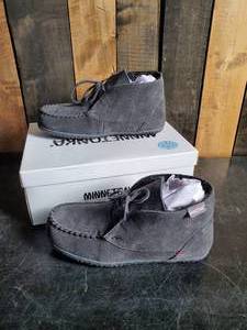 New Men's Minnetonka Moccasins Charcoal Torrey Size 9M