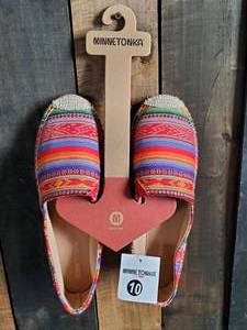 New Minnetonka Moccasin Womens Frisco Stripe Pam Slip on Size 10