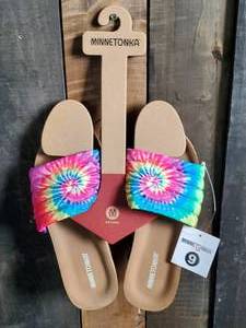 New Minnetonka Moccasins Womens Bright Tie Dye Heidi Sandals Size 9