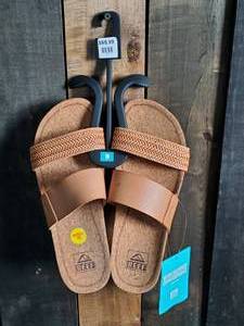 New Reef Womens Cushion Vista Hi Sandals Size 9
