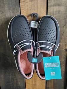 New Reef Womens Water Coast Slip Ons Size 7