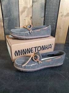 New Minnetonka Moccasin Womens Tie Thread Charcoal Mocs Size 11