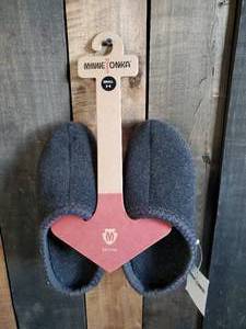 New Minnetonka Moccasin Womens Winslet Charcoal Slippers size 5-6