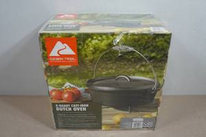 Ozark Trail 5QT Cast Iron Dutch Oven
