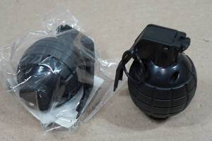 2 Smoke and Noise Air Soft Hand Grenades