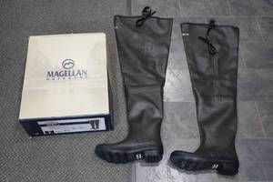 Magellan Outdoors Rubber Hip Boots - Size 9