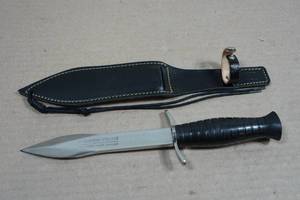 Antique Le Couteau Volant French Stainless Dagger with Sheath