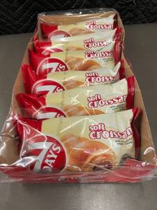 UT 3 - 7 Days Soft Croissant with Chocolate Cream Filling - 6-Count Box
