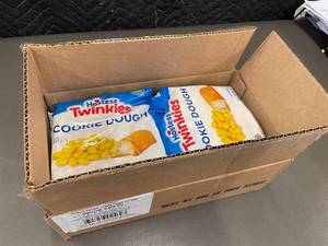 IN 4 - Hostess Twinkies Cookie Dough 5 oz - 12 Packs