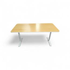 Adjustable Height Table 63x31x28