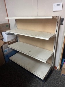 Retail Gondola Shelving