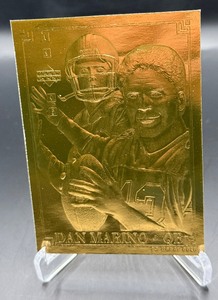 Dan Marino 23kt Gold Limited Edition Football Card 1995 Upper Deck