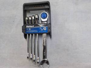 DieHard 5 Pc Universal Ratcheting W...