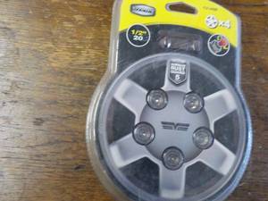 Dorman 20 pcs 12 Lug Nuts...