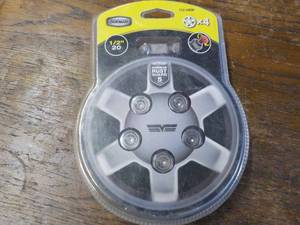 Dorman 20 pcs 12 Lug Nuts...