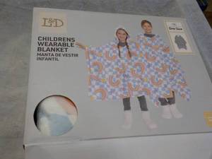 L & D Childrens Wearable Blanket...