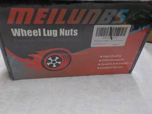Meilunbs set of 24 Wheel Lug Nuts...
