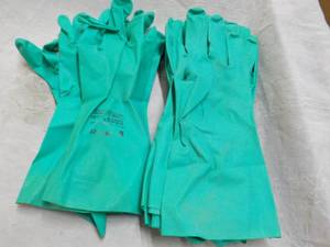 11 pair size 9 -9 12 Nitrile Glove...
