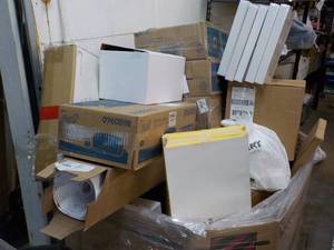 Pallet of New Overstock and Unclaim...
