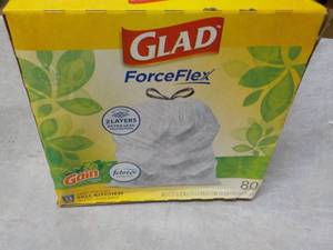 Box of Glad 80 Force Flex 13 Gallon...