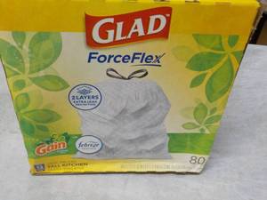Box of Glad 80 Force Flex 13 Gallon...
