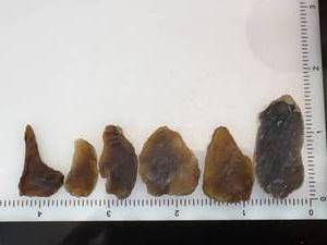(6) Pre-1600 Knife River Flint Small Artifacts Eastern South Dakota