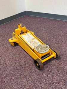 2.5 Ton Large Floor Jack, No Pole