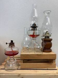 3 Oil Lamps 4 Hurricanes