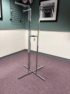 4 Arm Clothing Rack