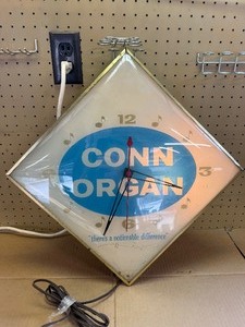vintage Conn Organ illuminated wall clock in working condition