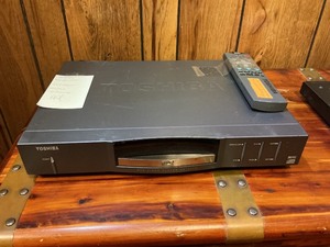 Toshiba LaserDisc Player & Sony DVD Player Lot