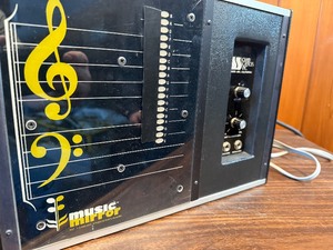 Vintage electronic music education tool manufactured by Sound Sciences Inc. (Santa Ana, California).Powers on.