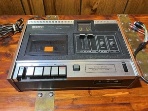 Vintage Sony TC-121 Stereo Cassette Recorder with RCA Cables