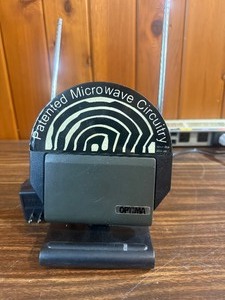 Emerson microwave UHF indoor television antenna, specifically model TV4714.