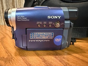 Sony Handycam DCR-DVD101 camcorder as is