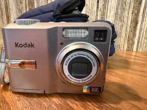 Silver Kodak EasyShare C743 digital camera With bonus bag and digital gear