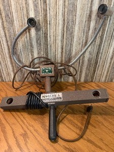 This item is a vintage Flexolite 660& a vintage Powelite Jr.