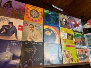 All sealed vintage easy listening and instrumental LP collection featuring artists such as Liberace, Lenny Dee, Mantovani, Ralph Carmichael, and various lounge, organ, and light instrumental recordings.