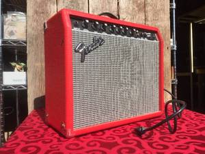 FENDER FRONTMAN 24R Red Amplifier - Seems To Work