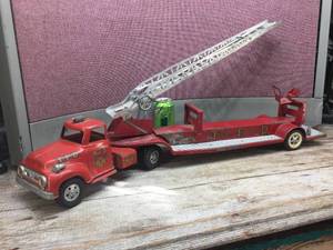 Classic 1950s TONKA T.F.D. No. 5 Aerial Ladder - Fire Truck