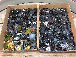 Large Group Old BUTTONS - Bakelite - Metal - Wooden - Leather