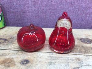 2 Vintage LEFTON Art Glass Paper Weights